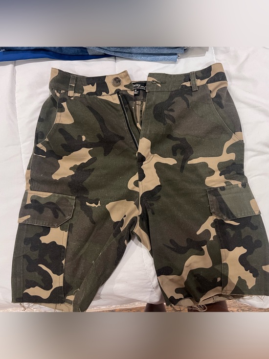 Celebrity Pants - Women's Camo Cargo Shorts - Olive & Tan